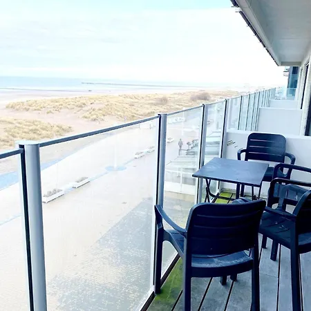 Seaflower 304 Located Directly On The Apartment *